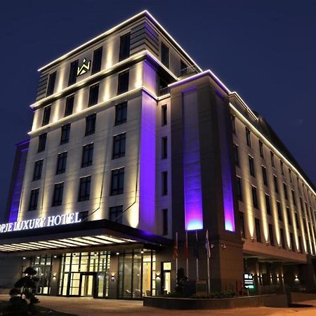 Limak Skopje Luxury Hotel Εξωτερικό φωτογραφία Mercure Baku