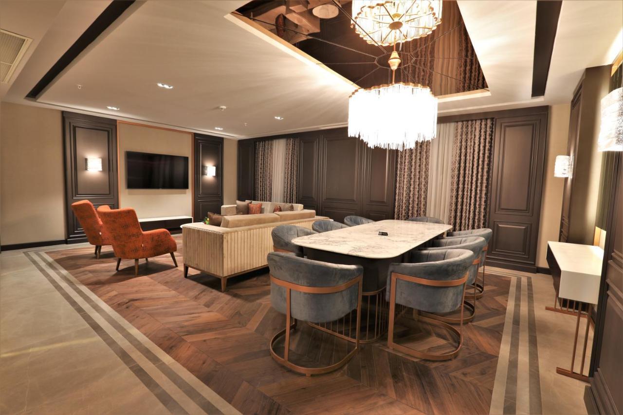 Limak Skopje Luxury Hotel Εξωτερικό φωτογραφία