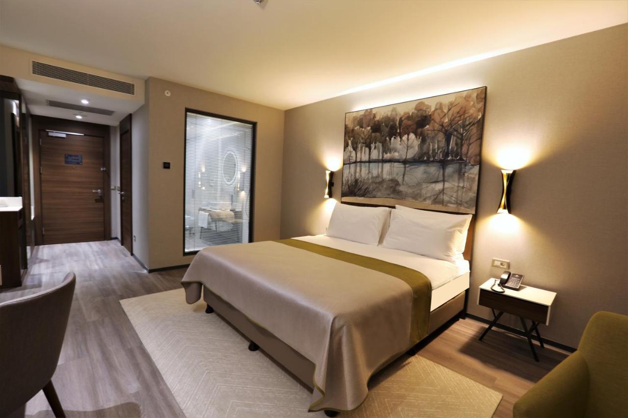 Limak Skopje Luxury Hotel Εξωτερικό φωτογραφία A room at the hotel
