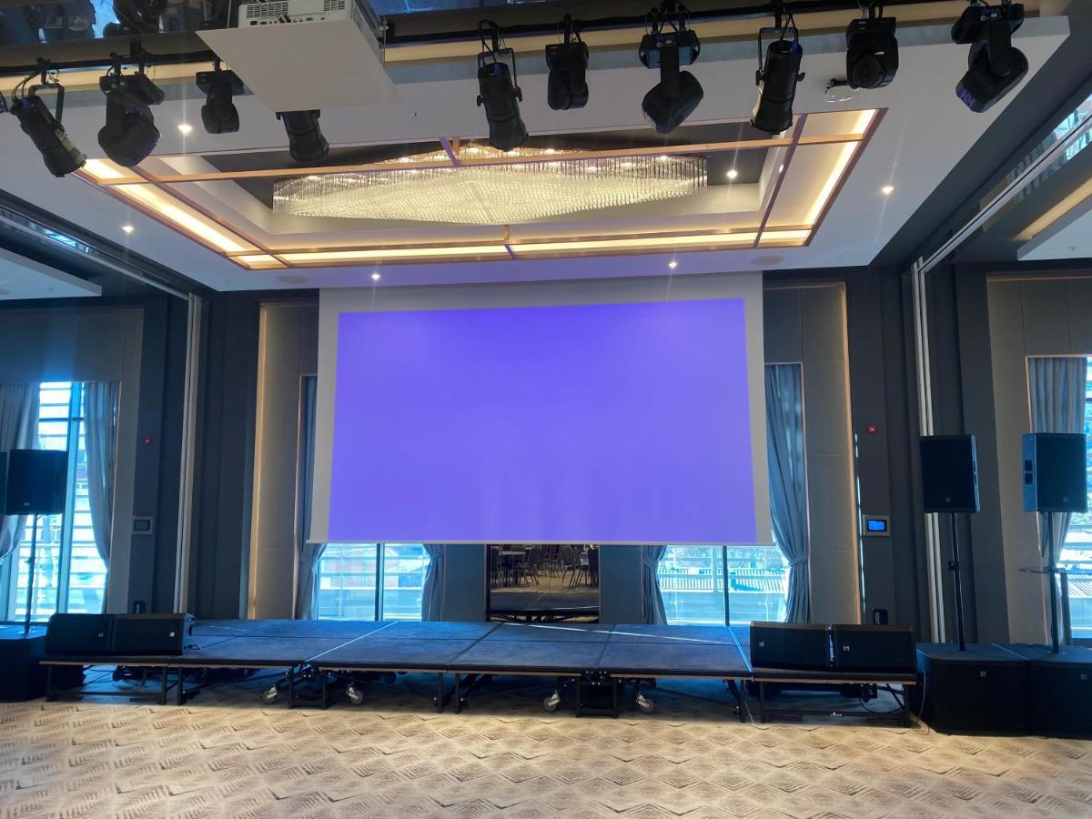 Limak Skopje Luxury Hotel Εξωτερικό φωτογραφία The stage of the main hall