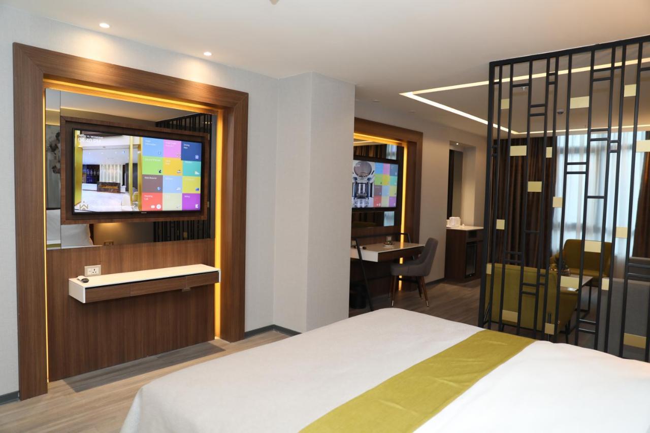 Limak Skopje Luxury Hotel Εξωτερικό φωτογραφία Suite